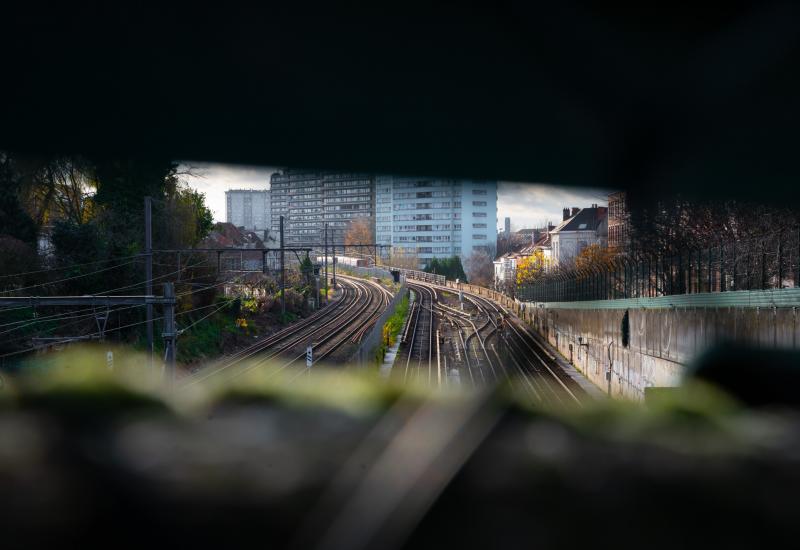 Vue sur les rails de metro